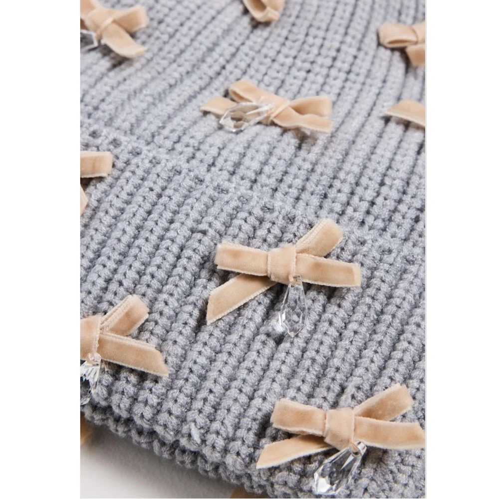 NWT Lele Sadoughi Bow Embellished Dangle Beaded Beanie in Dove Grey $175 MSRP